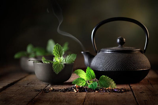 Pourquoi boire une tisane au petit-déjeuner ? Bienfaits et conseils